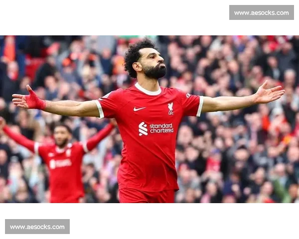 转会传闻再起豪门暗流涌动核心球员去向引发连锁猜想市场风云变幻